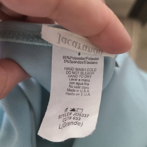 Jacaranda V cut bodycon dress - Picture 7 of 7